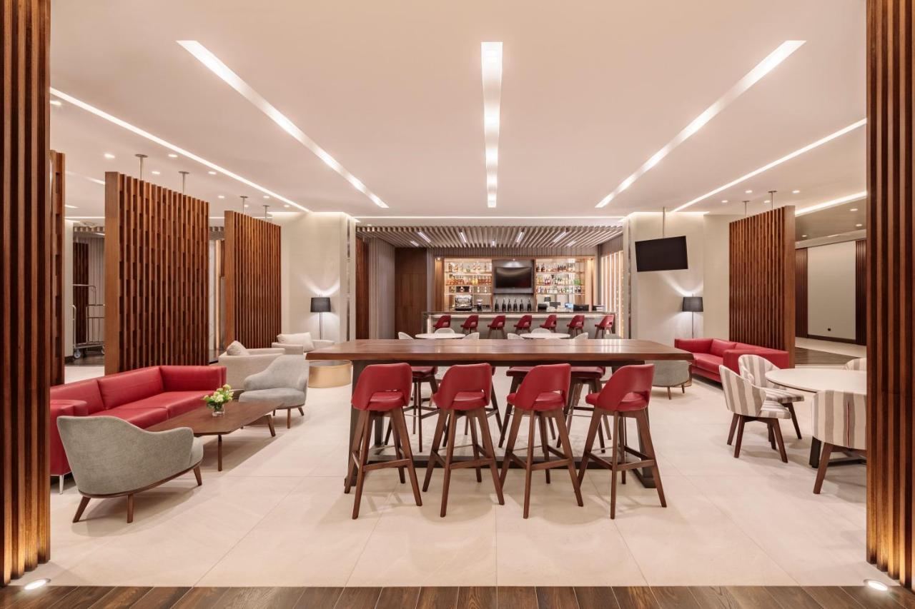 Holiday Inn - Quito Airport By Ihg Tababela Εξωτερικό φωτογραφία The lounge at the airport